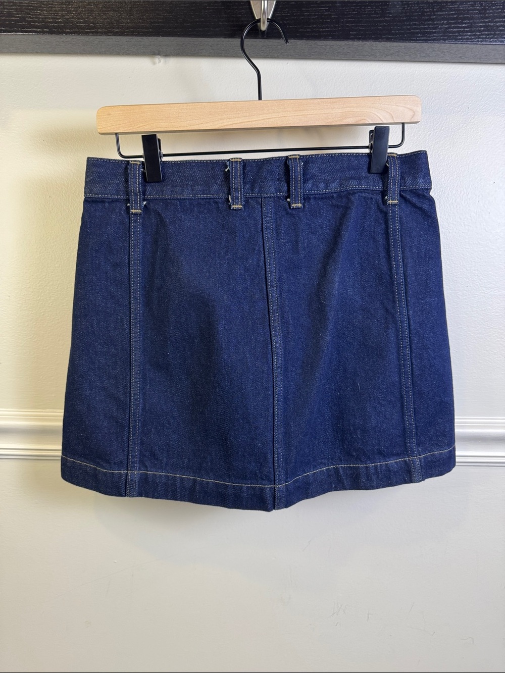 J.Crew Dark Wash Denim A-Line Button Front Skirt - Size 2 - Picture 4 of 7